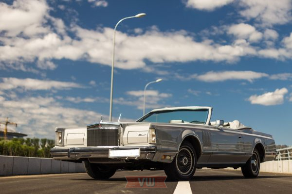 Lincoln-Continental-Mark-1977-Minsk